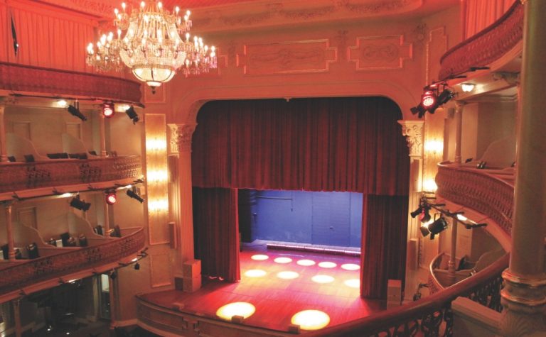 Por dentro do novo Teatro Carlos Gomes