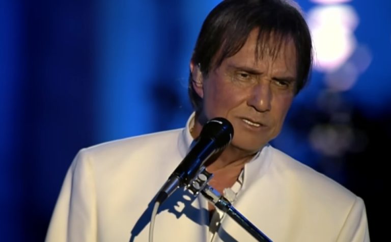 Roberto Carlos poderá ter uma emissora de rádio para tocar as suas músicas