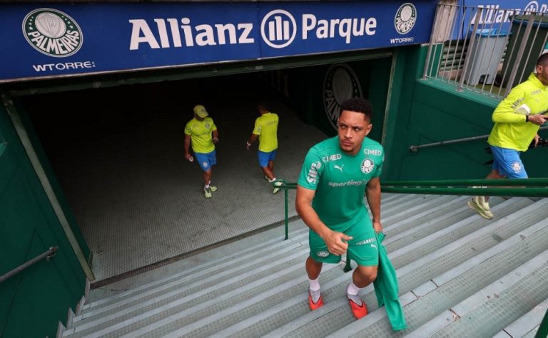 STJD adia julgamento de Vitor Roque, do Palmeiras, para depois da Data Fifa