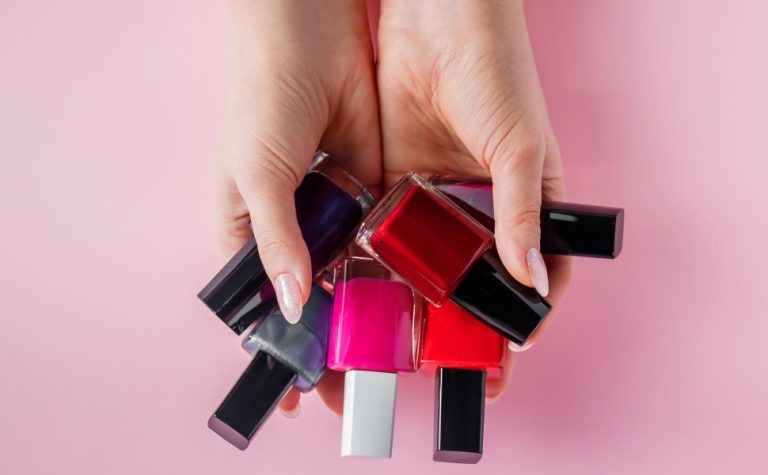 Saiba como identificar se seu esmalte em gel contém substâncias proibidas