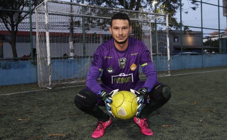Serviços por aplicativo incluem até contratação de goleiro