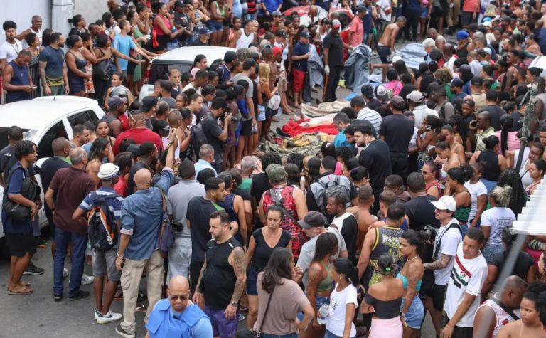 Sobe para cinco o número de policiais mortos em operação no Rio de Janeiro