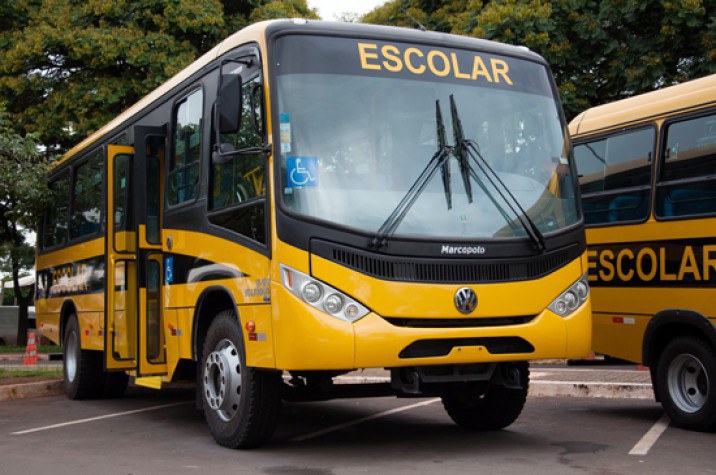 TCE-PE multa ex-prefeitos por descumprimento de acordos sobre o transporte escolar