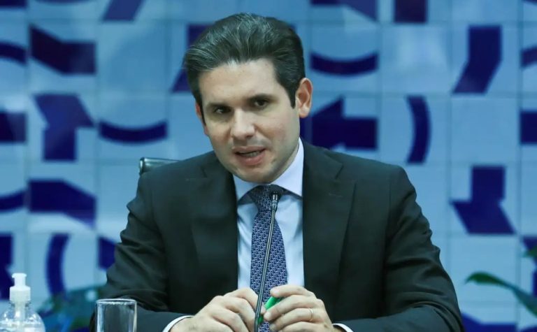 TCU arquiva representação contra Motta por funcionárias fantasmas