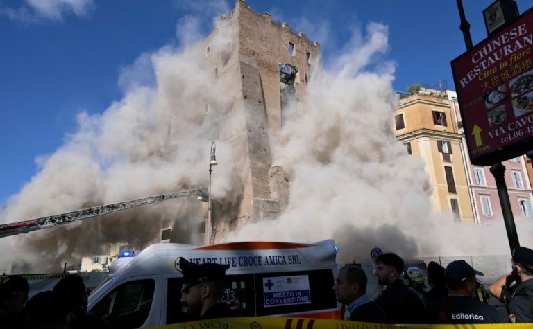 Torre medieval em Roma desaba durante obras de renovação e deixa feridos