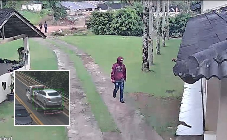 Trio invade casa na Região Serrana e é preso após carro quebrar na BR-262