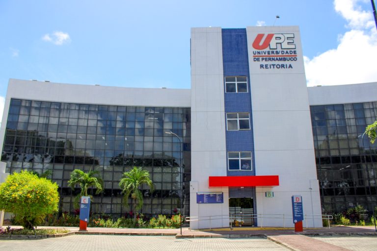 UPE abrirá inscrições para contratar técnicos administrativos