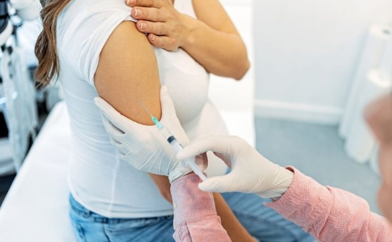 Vacina contra bronquiolite chega ao SUS em dezembro