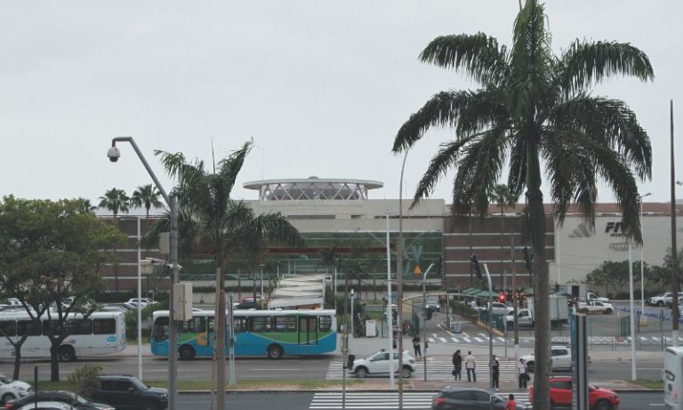 Veja o que funciona e o que não funciona neste sábado, dia 15 de novembro