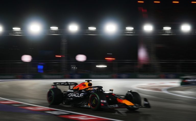 Verstappen domina e as duas McLaren são desclassificadas do GP de Las Vegas