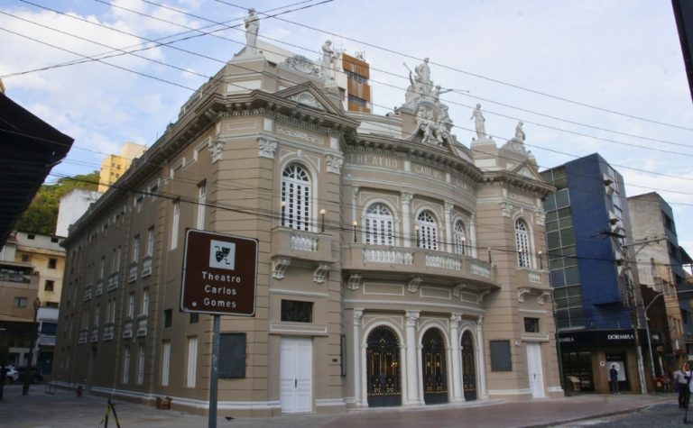 Visitas guiadas no Theatro Carlos Gomes começam em dezembro. Saiba como conhecer