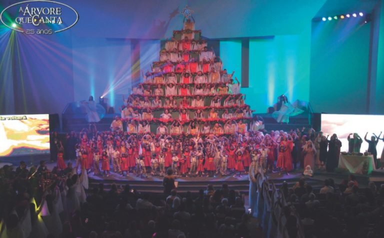 3.600 ingressos para ver a “Árvore que Canta” em Vitória