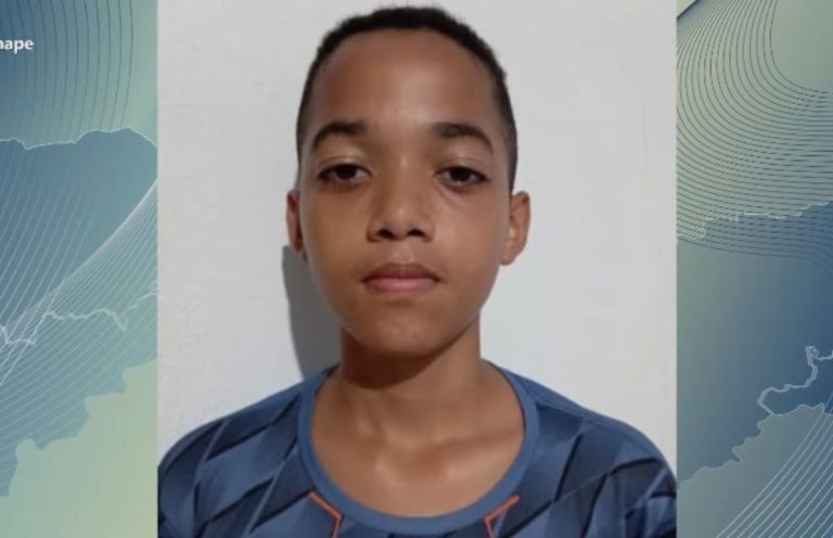 Adolescente de 16 anos desaparece após levar o irmão à escola na Imbiribeira