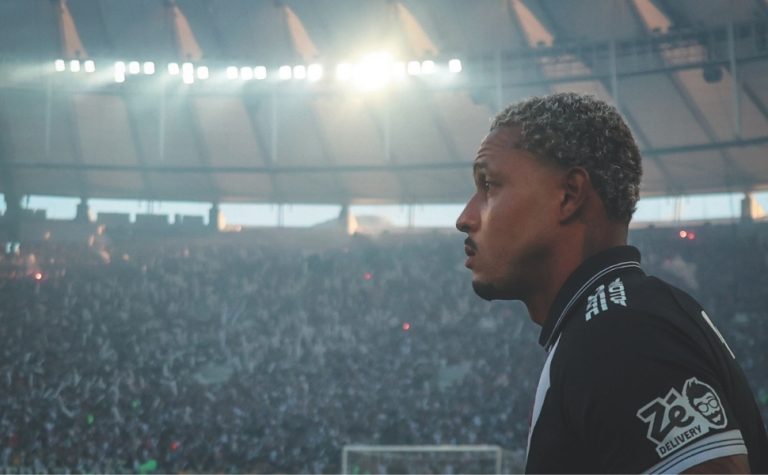 “Aprendizado”, diz David em ano no Vasco