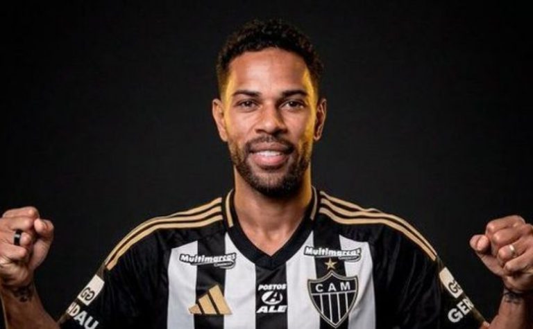 Atlético-MG confirma a contratação do lateral-esquerdo Renan Lodi