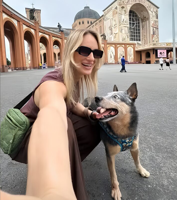 Cachorro sobrevive a acidente e fica ao lado de tutora morta no Espírito Santo