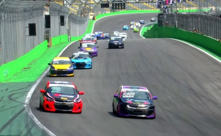 Capixaba vence final do Campeonato Paulista de Turismo 1.4 em Interlagos
