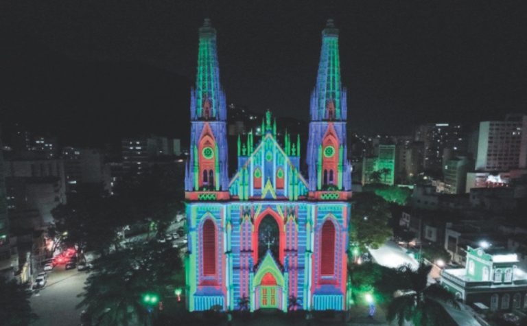 Catedral de Vitória vai ter projeções de Natal a partir do dia 12