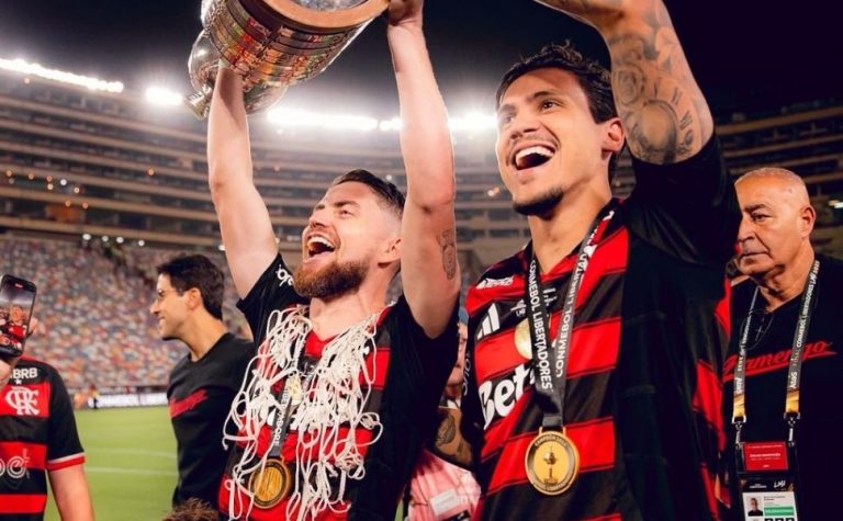Com Pedro, Flamengo divulga lista de atletas para disputa da Copa Intercontinental