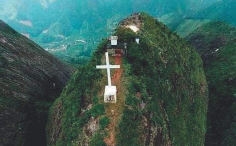 Cruzeiro Alto Liberdade: Destino de fé, natureza e 2.166 degraus em Marilândia