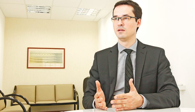 Dallagnol paga indenização a Lula por abuso acusatório no caso do PowerPoint