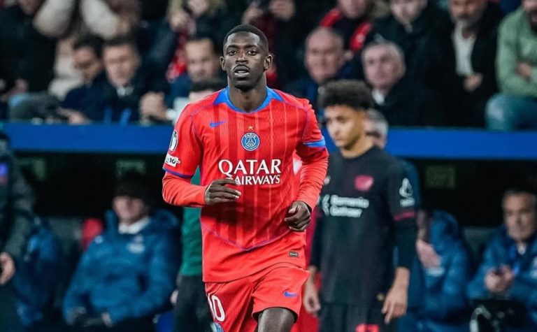 Dembélé confirma favoritismo e leva prêmio de melhor do mundo da Fifa