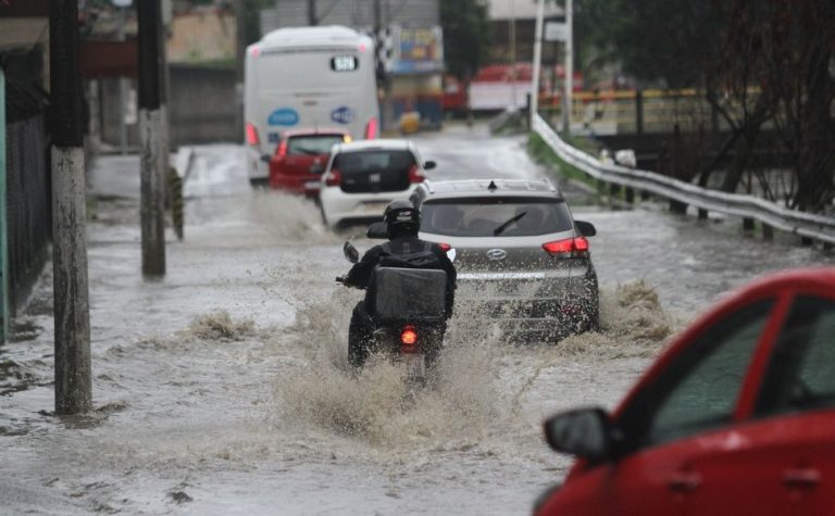 ES recebe alerta de grande perigo para alagamentos; veja cidades em risco
