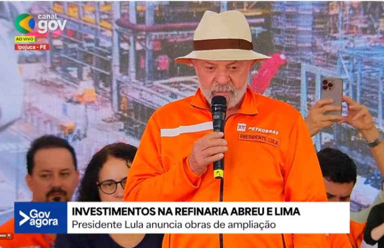 Emocionado, Lula pede ‘movimento dos homens’ no combate à violência contra a mulher