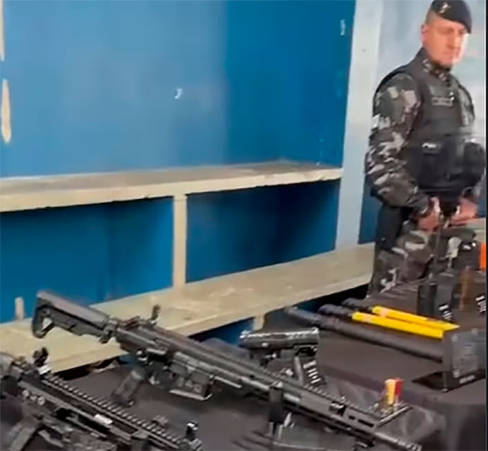 Evento em escola cívico-militar do Paraná exibe fuzis para alunos: ‘Ação tradicional’, diz governo