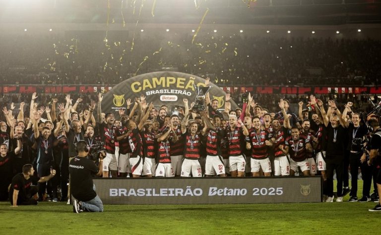 Flamengo soma 1,6 mi de novos seguidores nas redes sociais e supera Inter Miami