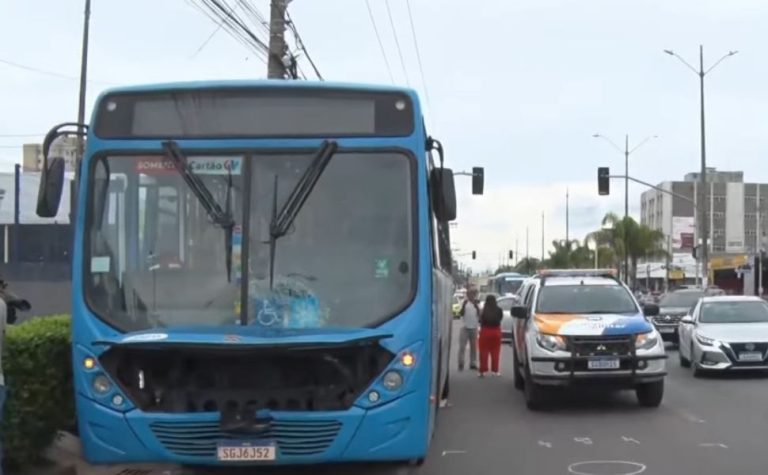Idoso morre atropelado por ônibus do Transcol na Carlos Lindemberg, em Vila Velha