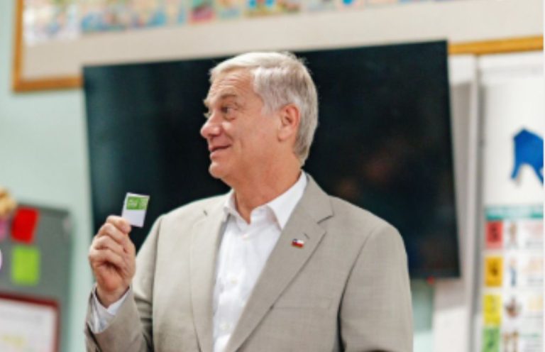 José Antonio Kast assume presidência do Chile e extrema-direita volta ao poder