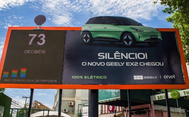 Outdoor com sensor de ruído destaca Geely EX2 na Praia de Camburi