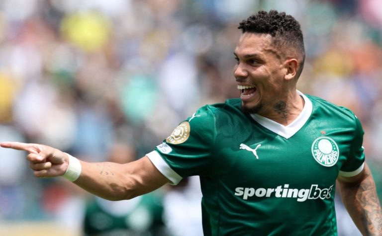 Paulinho tem ‘excelente evolução’, mas não tem data para voltar a jogar