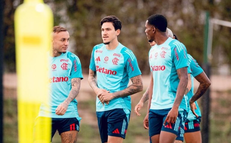 Pedro treina com elenco e aumenta chances de jogar Mundial pelo Flamengo