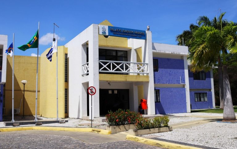Prefeitura do Cabo de Santo Agostinho abre seleção com 608 vagas para professores