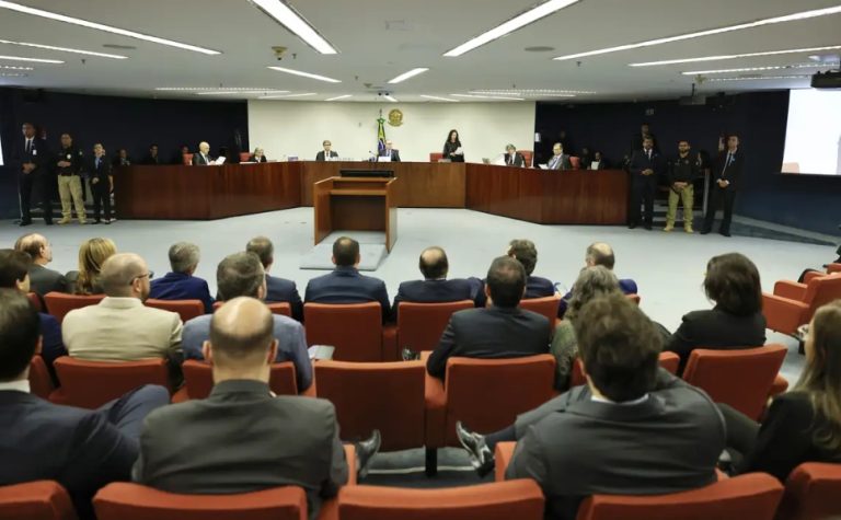 STF: julgamento pode condenar mais seis réus pela trama golpista