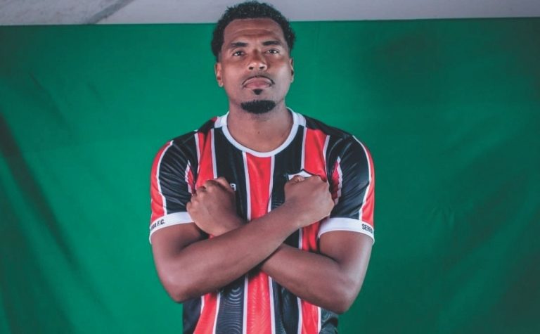 Serra confirma o atacante Patrick para o Capixabão 2026