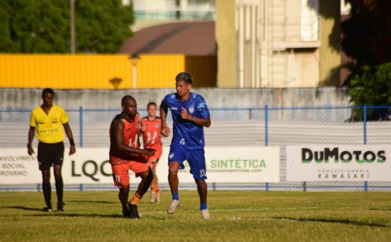 Soriano elogia o Vitória após jogo-treino com o Democrata-GV
