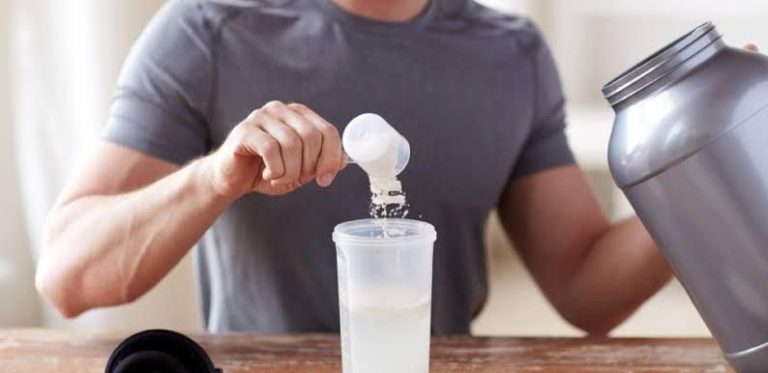 Suplementos usados em dietas lideram denúncias de falsificação