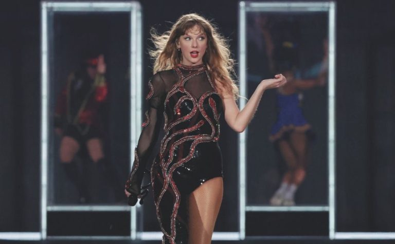 Taylor Swift, Stranger Things e Papai Noel: uma seleção de filmes e séries