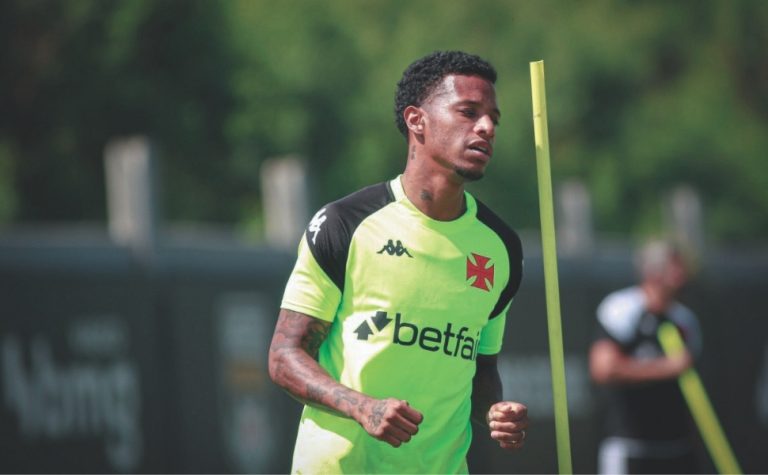 Tchê Tchê tem permanência incerta no Vasco para 2026