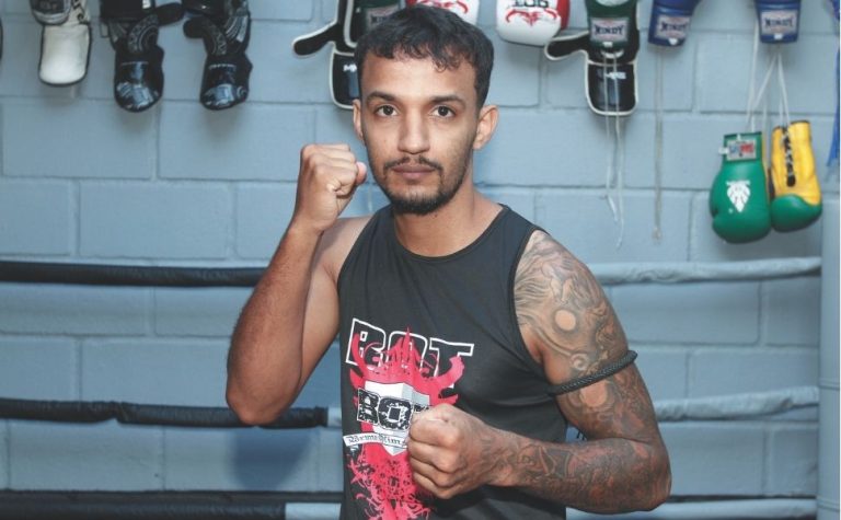 Thaicombat-ES: campeonato dá espaço a novos talentos do Muay Thai