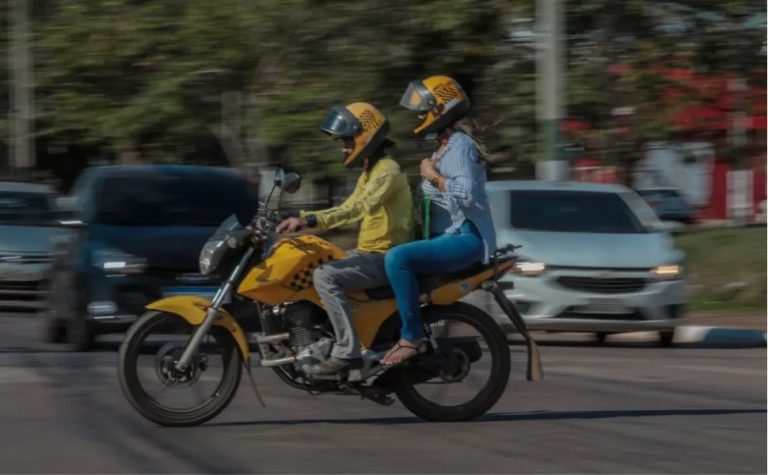 Uber e 99 adiam estreia de mototáxi e prometem ir à Justiça contra novas regras