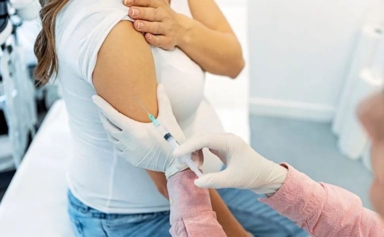 Vacina contra bronquiolite começa a ser distribuída no Brasil