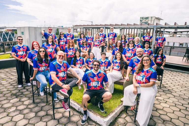 Ampla celebra 21 anos no ES com “Menos do Mesmo”