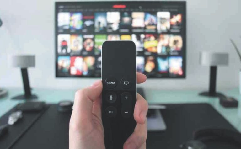 Anatel descobre 150 mil usuários de TV pirata e vai tirar sinal do ar