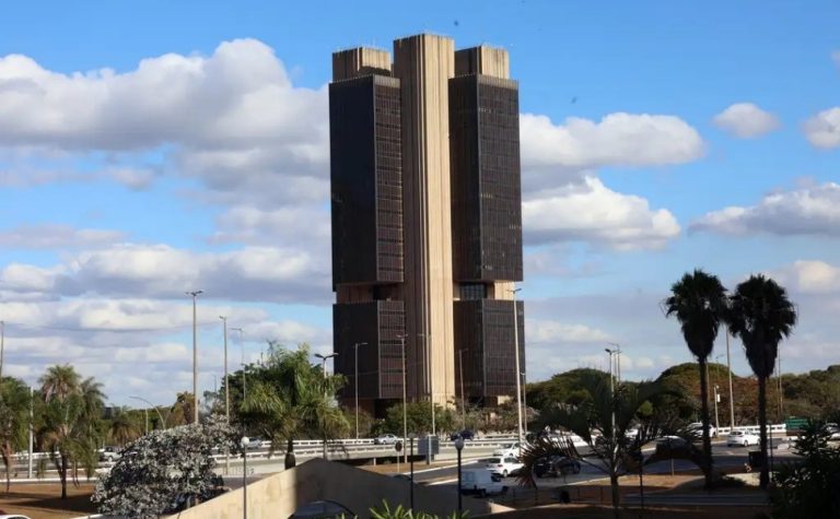 BC decreta liquidação da Reag, investigada por fraudes no caso Master