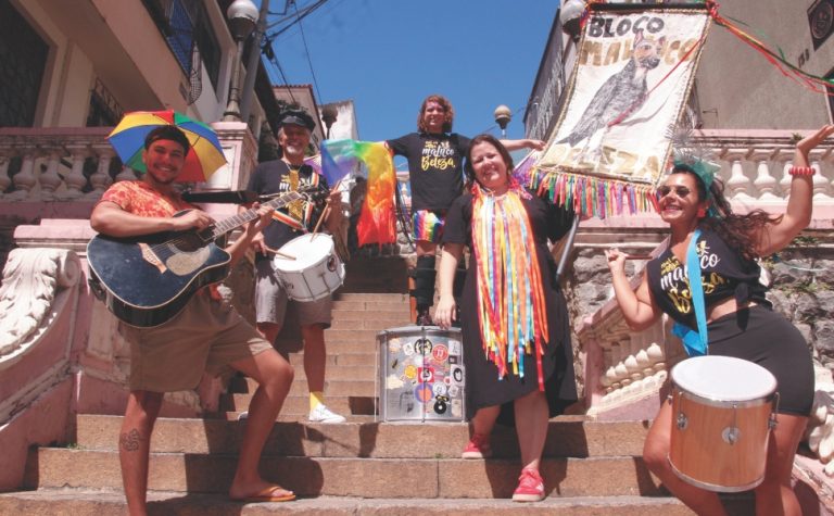 Blocos, desfiles e trios elétricos: a programação do Carnaval na Grande Vitória