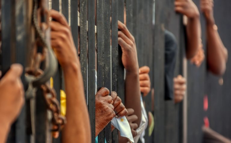 Brasil e Reino Unido oficializam parceria para prevenir tráfico humano